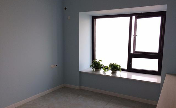 家里墻上刷的漆是什么漆？